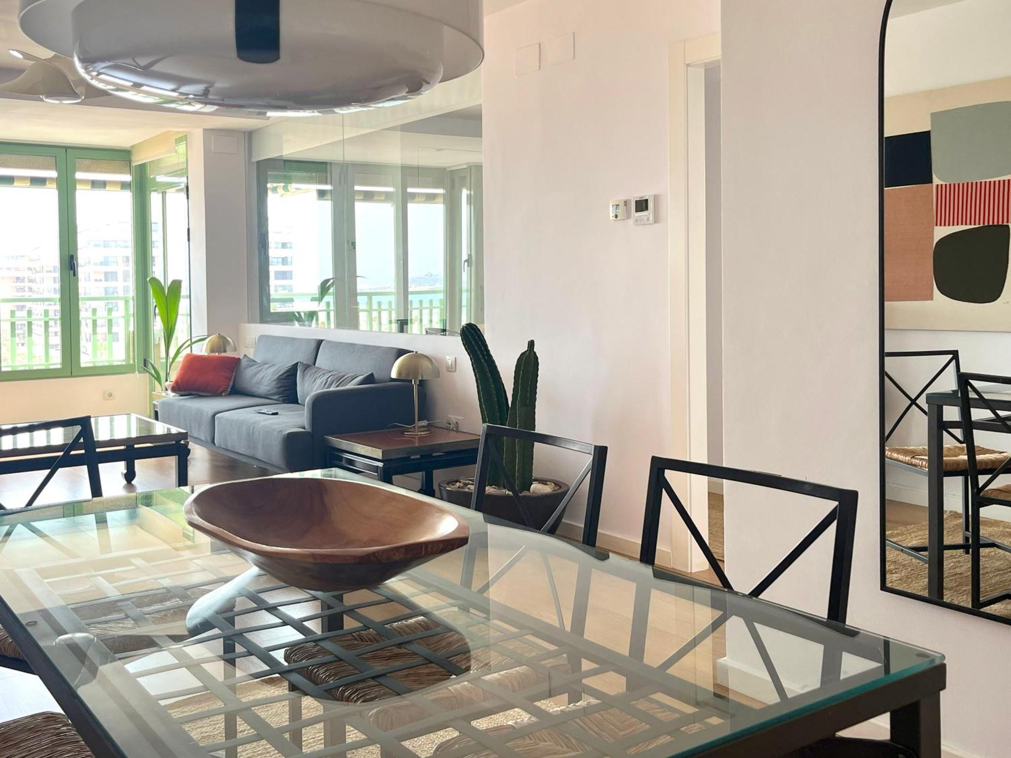 Stylish Well-Connected Beachfront Flat Valenza Esterno foto