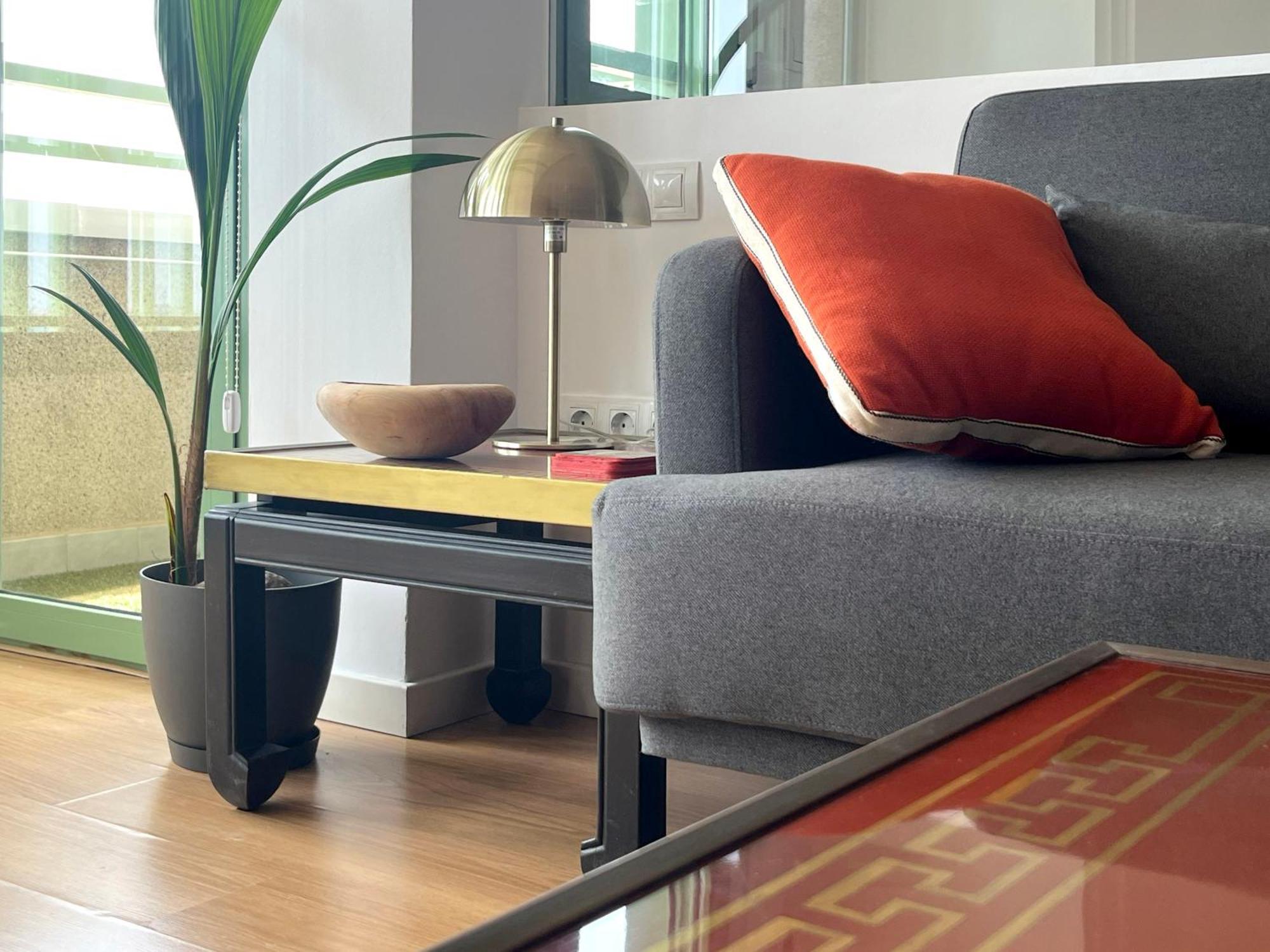Stylish Well-Connected Beachfront Flat Valenza Esterno foto